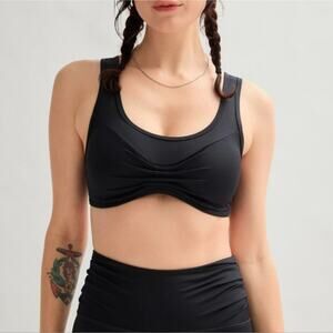 Girlfriend Collective Kiki Pleated Sports Bra Black Padded Scoop Back Small NWT